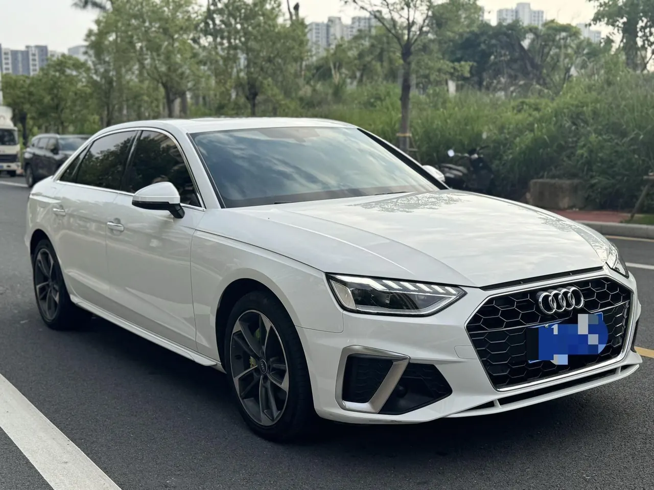 Audi 2022 A4L 2.0TFSI 40TFSI Fashion Dynamic Automatic 3