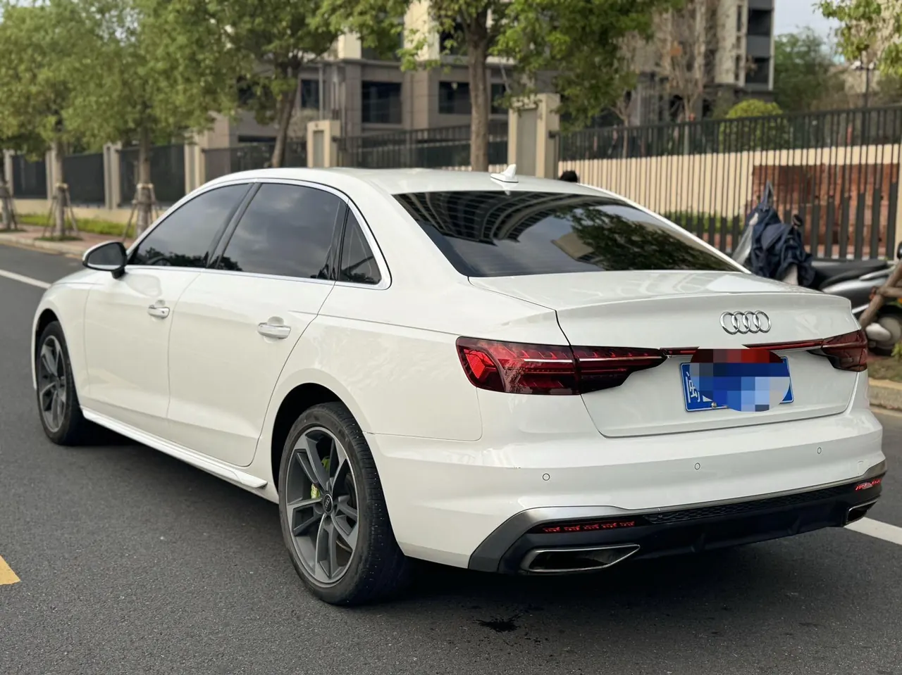 Audi 2022 A4L 2.0TFSI 40TFSI Fashion Dynamic Automatic 7