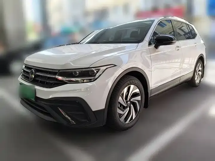 Open image lightbox: Tiguan L 2025 outstanding 300TSI automatic two-wheel drive Longteng version