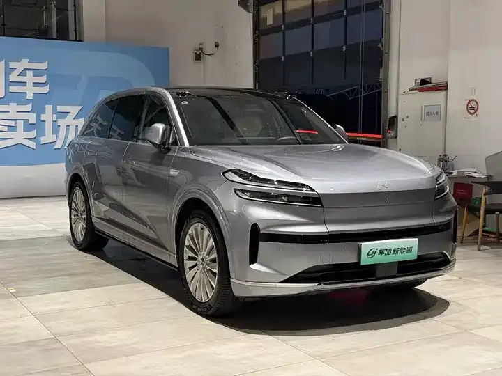 ONVO L90 2025 Max six-seat version 3