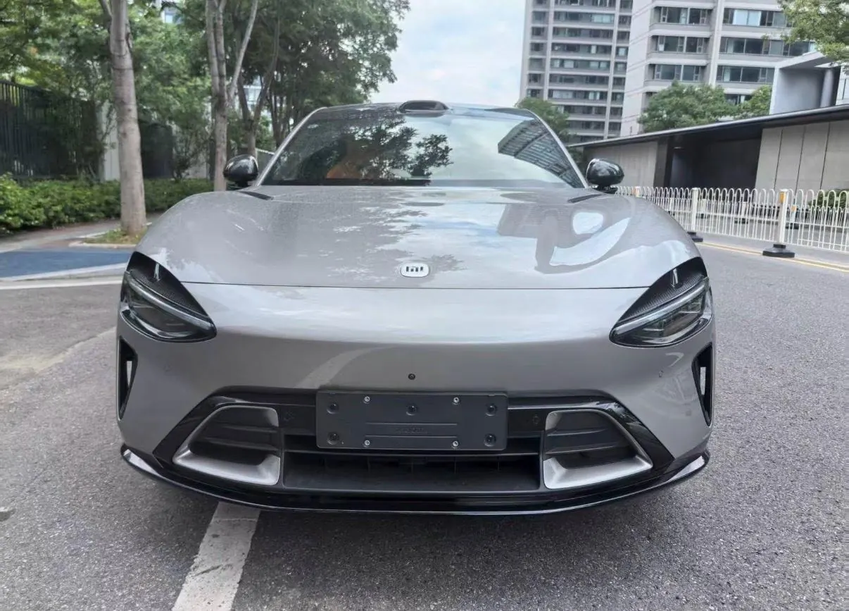 MI 2025 YU7 Long Endurance High Performance Four-wheel Drive Max Edition Automatic Gear 2