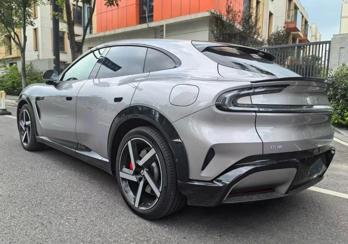 MI 2025 YU7 Long Endurance High Performance Four-wheel Drive Max Edition Automatic Gear 3