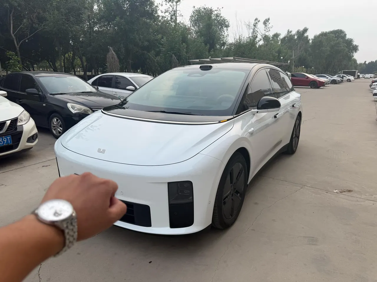 Li 2025 I 300.00g Drive Standard Edition Automatic Gear - View 1