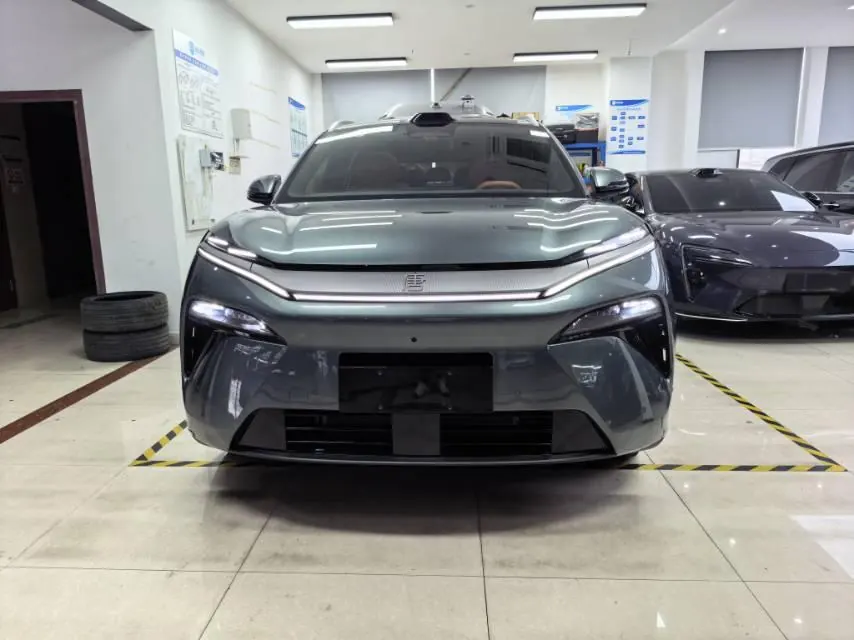 BYD 2025 Tang L DM 1.5T stepless 175KM unmanned aerial vehicle player version automatic gear 2