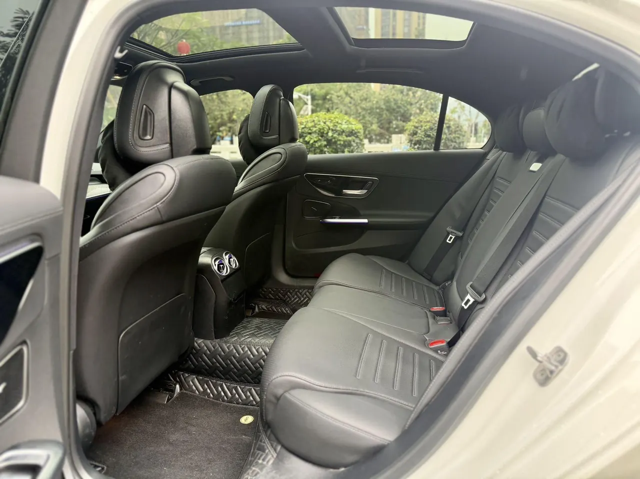 Mercedes Benz Class C 2024 C 260 L 48V 1.5T Sports Edition (Modified 2) Automatic Gear 6