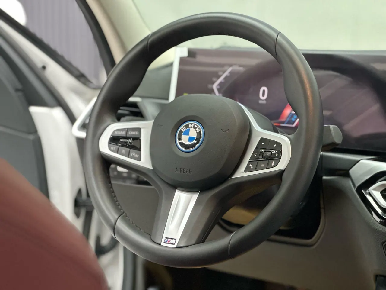 BMW 2024 i3 eDrive 35 L automatic gear 10