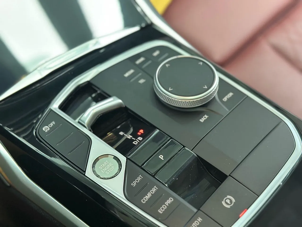 BMW 2024 i3 eDrive 35 L automatic gear 11