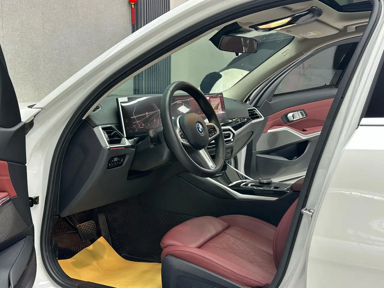 BMW 2024 i3 eDrive 35 L automatic gear 8