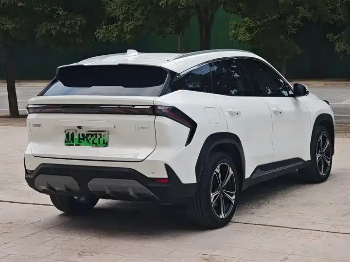 Galaxy L7 2025 EM-i 115km Discovery Edition 9