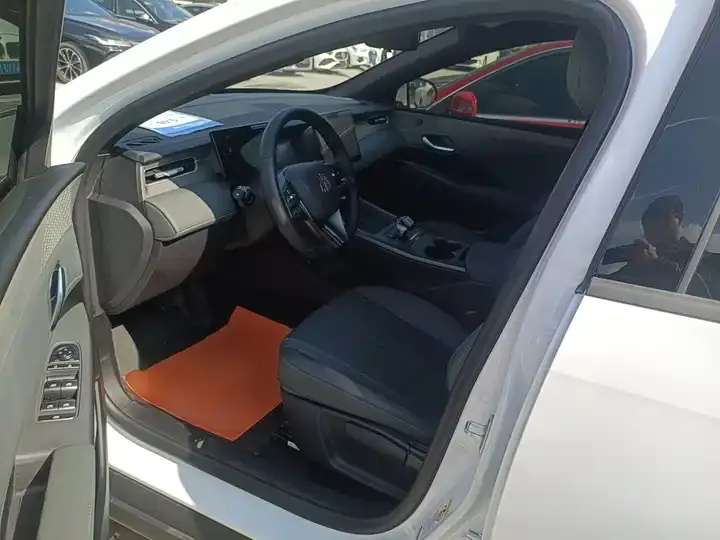 Qin PLUS 2025 DM-i Smart Driving Edition 55KM Leading Model 11