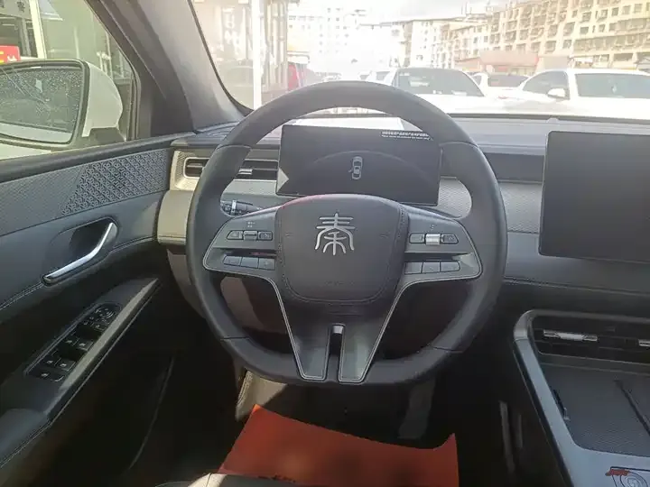 Qin PLUS 2025 DM-i Smart Driving Edition 55KM Leading Model 7