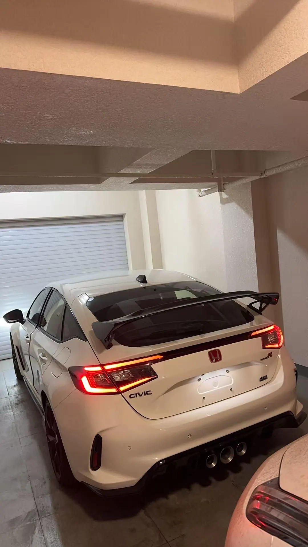 Honda Civic (Imported) 2023 Model Civic Type R 2.0T 420TURBO Manual Transmission 2