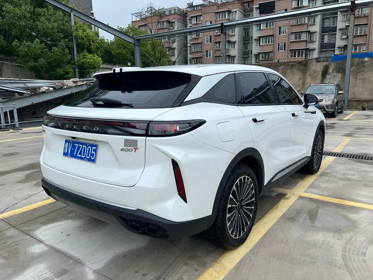 Xingtu 2023 Eta Eta 2.0T 400T Two-Drive Premium Flying Fish Edition Automatic Gear 6
