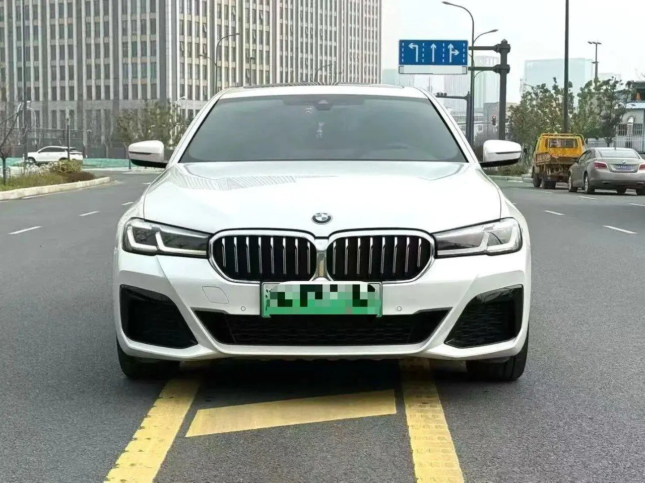 BMW 5 series new energy 2021 535Le 2.0T luxury package automatic gear 2