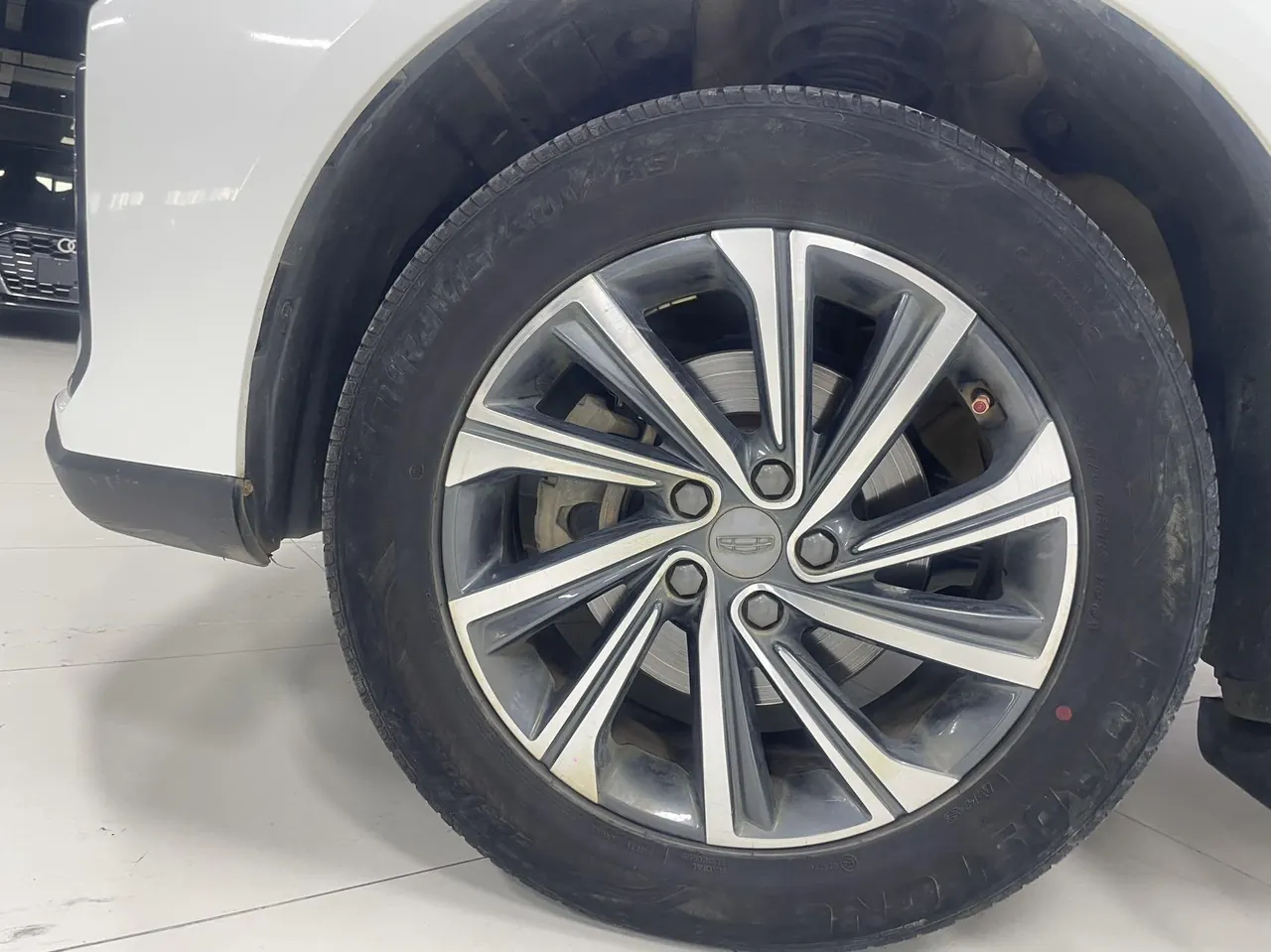 Geely Vision SUV(X6) 2021 Vision X6 Pro 1.4T Premium Automatic 10