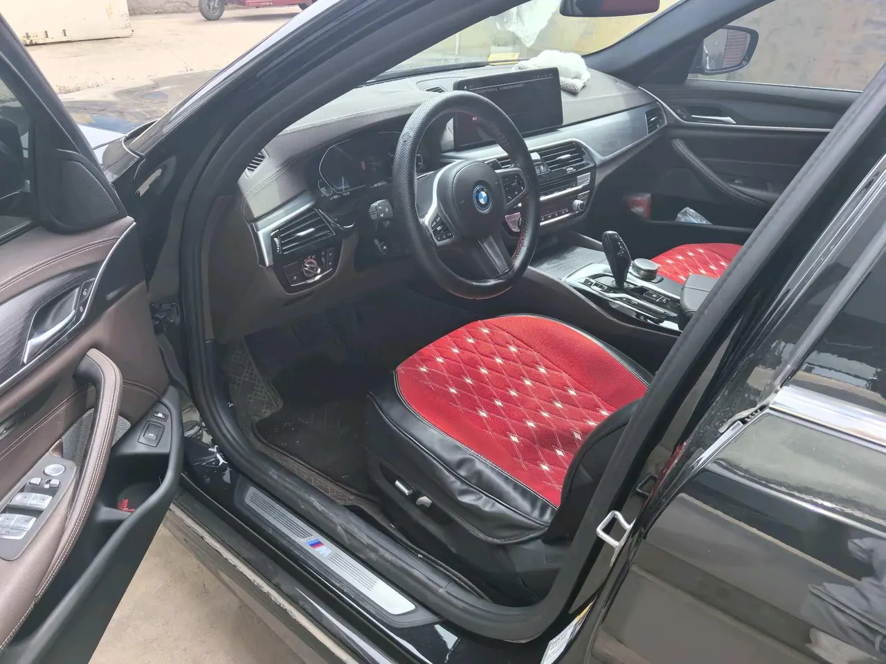 BMW 5 New Energy 2022 535Le 2.0T M Sports Suit (Modified) Automatic Gear 4