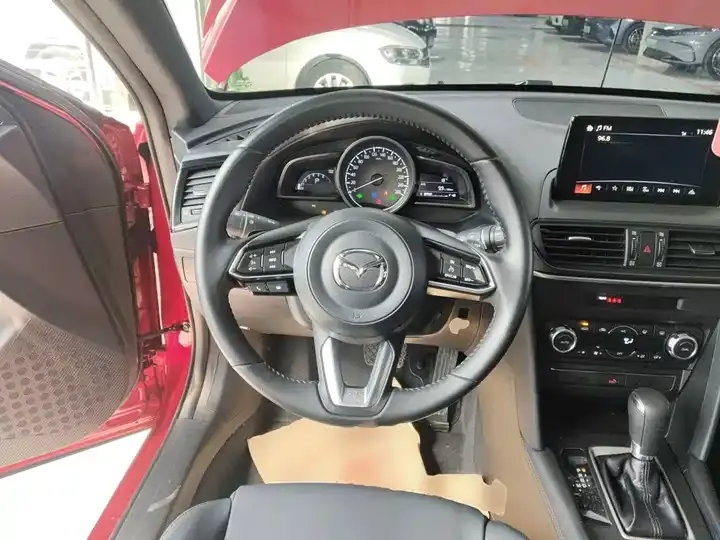Mazda CX-4 2021 2.0L Automatic Two-Drive Blue Sky Exploration Edition 11