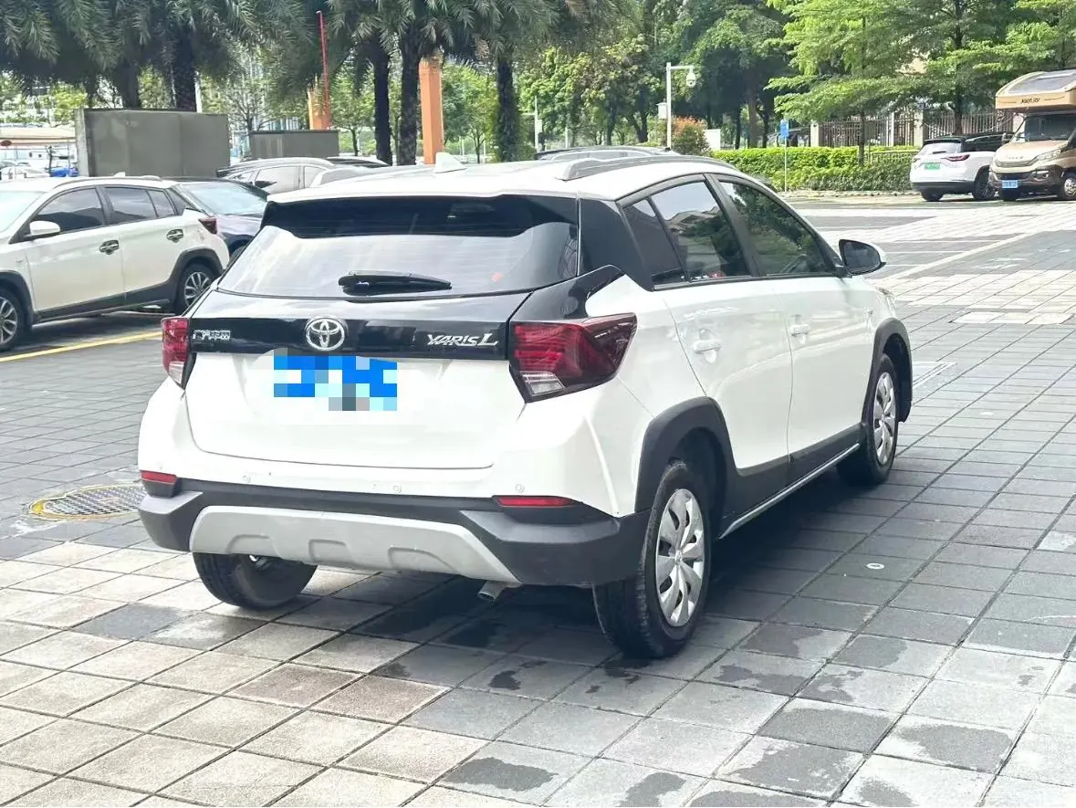 Toyota yaris 2022 YARiS L Zhixuan X 1.5 Stepless Leading PLUS Edition Automatic Gear 3