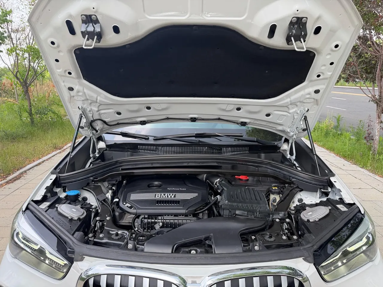 BMW 2022 X1 sDrive20Li 1.5T fashion automatic gear 16
