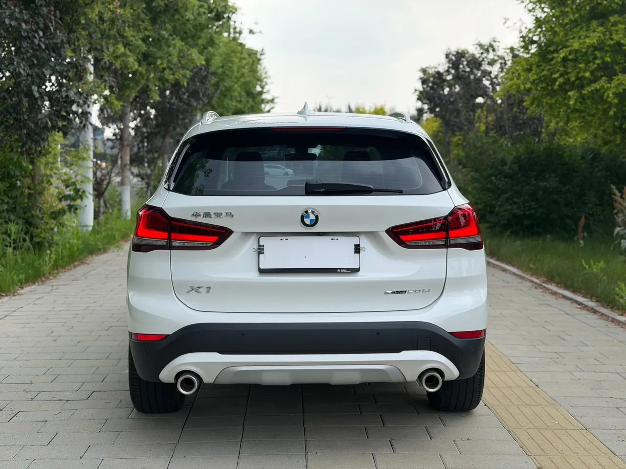BMW 2022 X1 sDrive20Li 1.5T fashion automatic gear 18