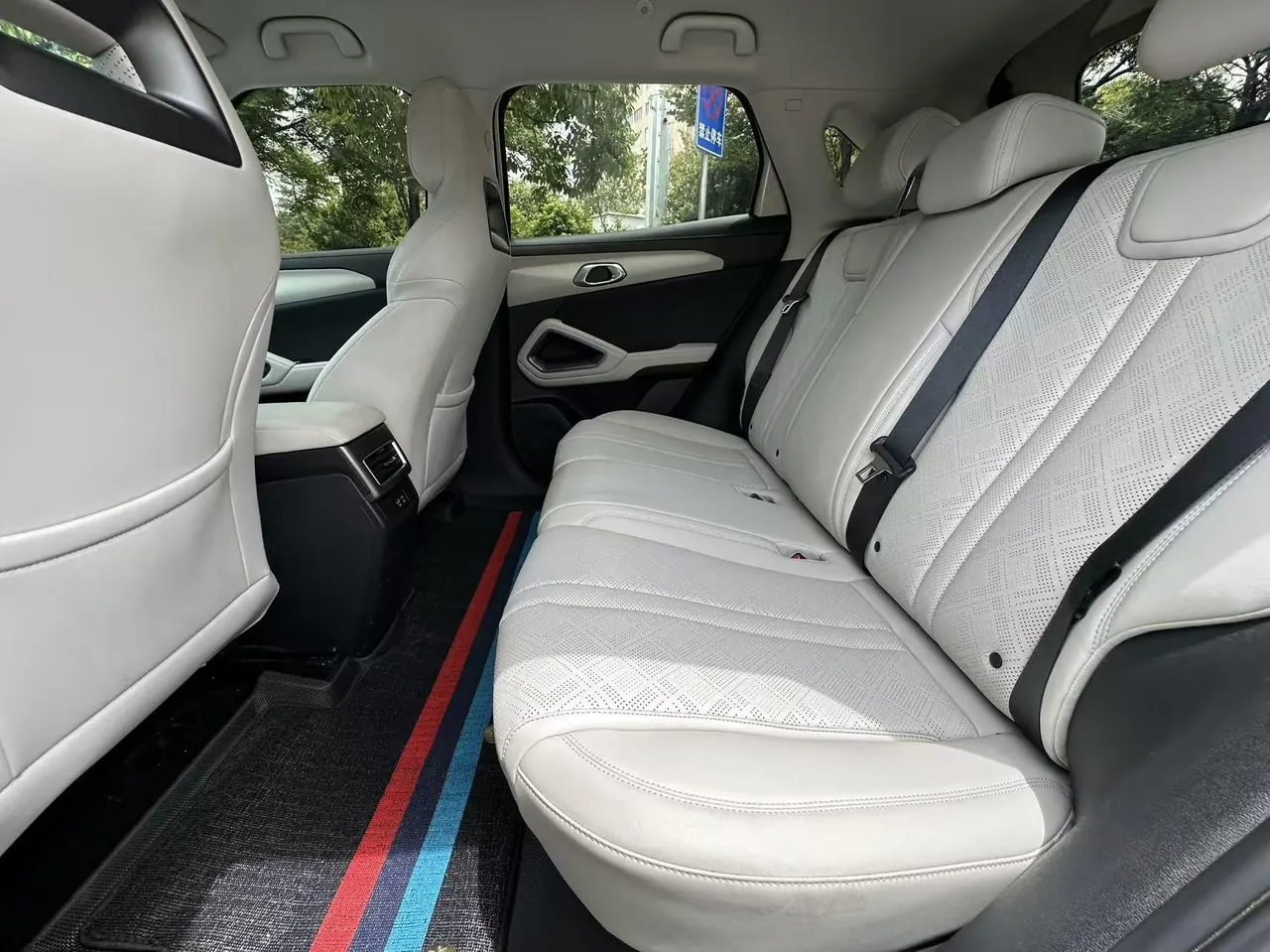 BYD 2025 Yuan UP Smart Driving 401KM Vital Automatic Gear 6