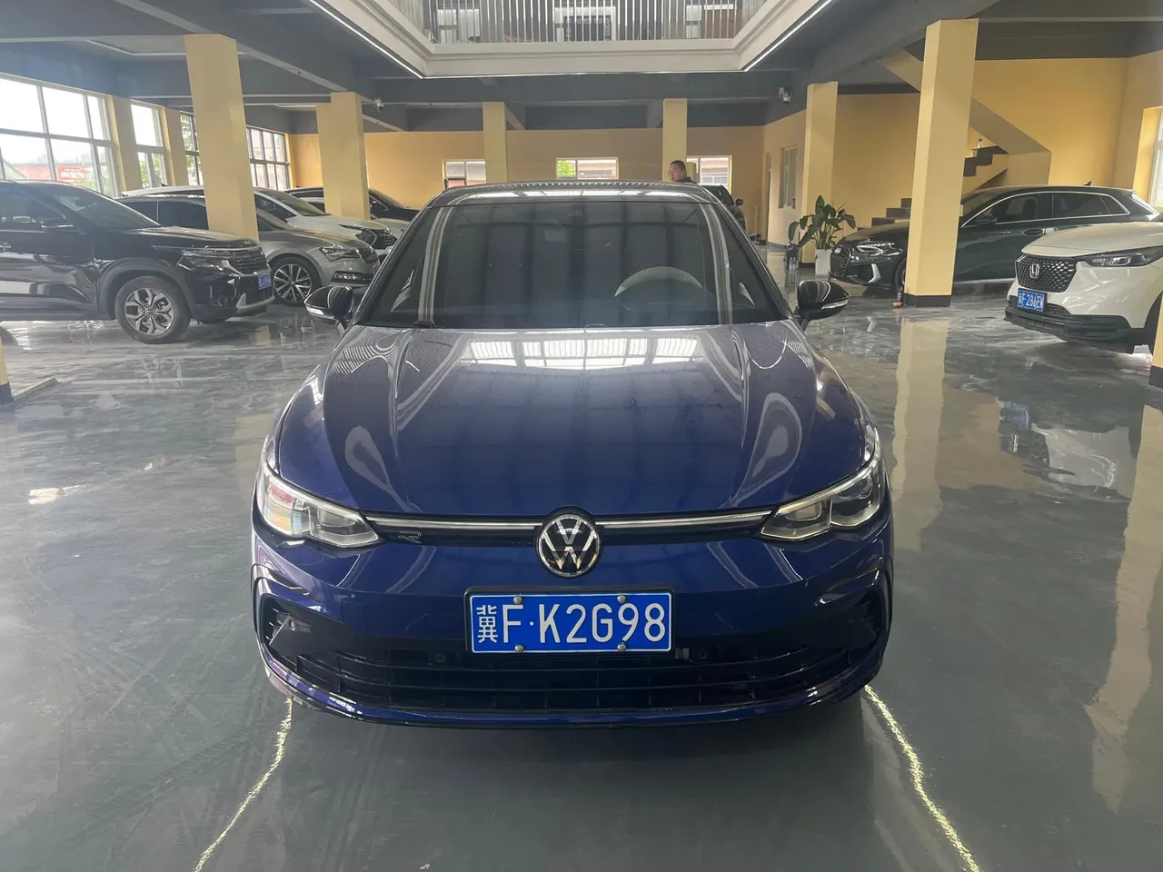 Volkswagen 2021 Golf 8 R-Line 1.4TSI 280TSI Automatic 3