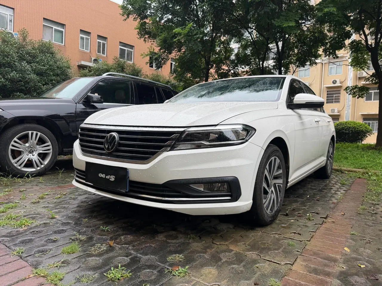 Volkswagen 2022 Lavida 1.5 Comfort Edition Automatic Gear - View 1