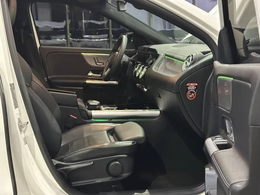Mercedes Benz 2022 GLA 180 1.3T (modified) automatic gear 12