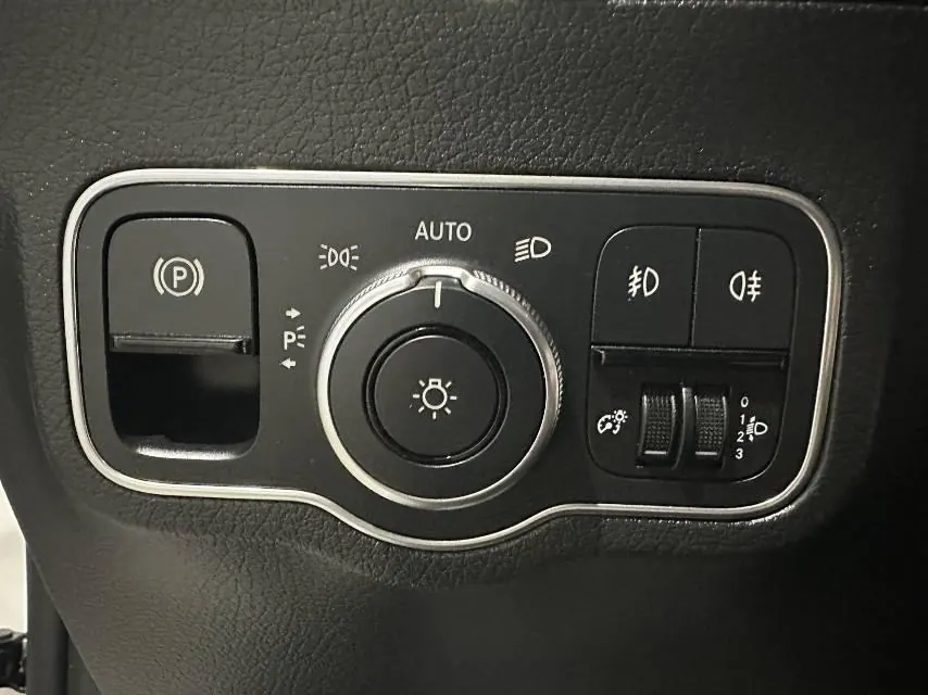 Mercedes Benz 2022 GLA 180 1.3T (modified) automatic gear 23