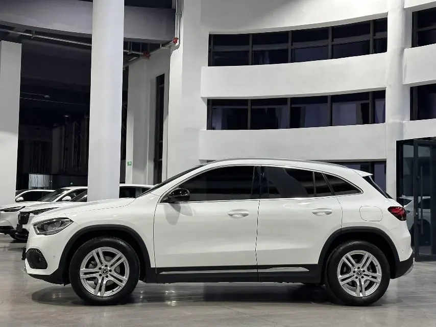 Mercedes Benz 2022 GLA 180 1.3T (modified) automatic gear 5