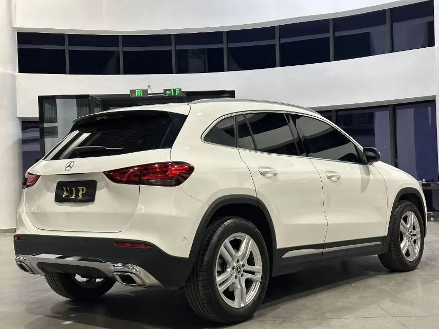 Mercedes Benz 2022 GLA 180 1.3T (modified) automatic gear 6