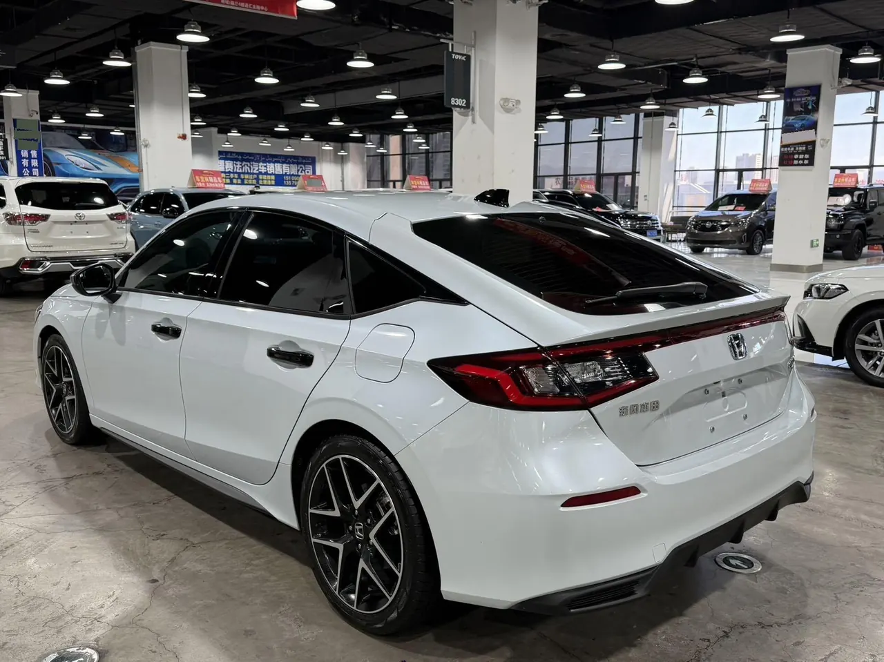 Honda 2023 Civic Hatchback e:HEV 2.0 Stepless Extreme Automatic Gear 7