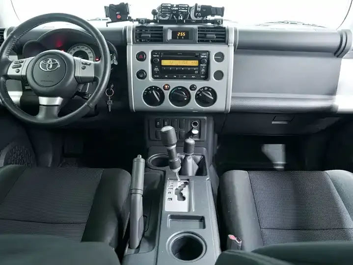 FJ Coolidge 2023 4.0L Automatic 3