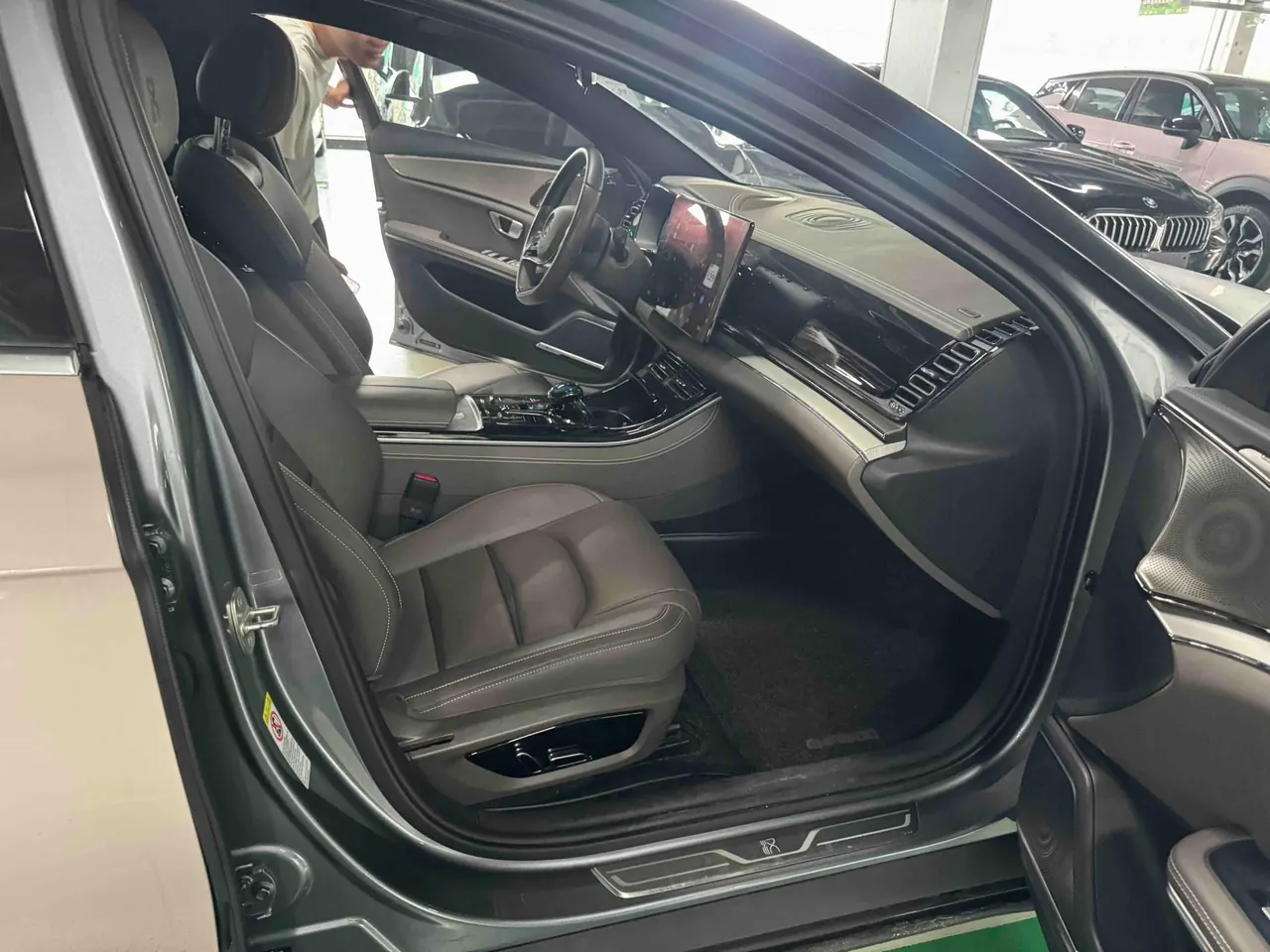 BYD 2020 Han Super Long Endurance Edition Noble Automatic Transmission 2