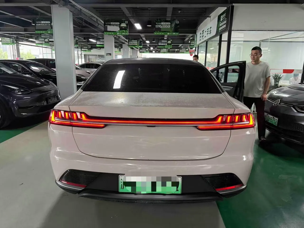BYD 2020 Han Super Long Endurance Edition Noble Automatic Transmission 4