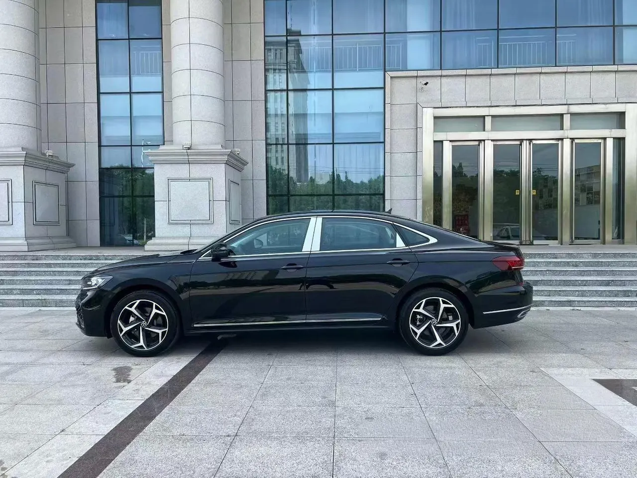 Volkswagen 2026 Passat 2.0TSI 380TSI Subut Long Yao Edition Automatic Gear 2