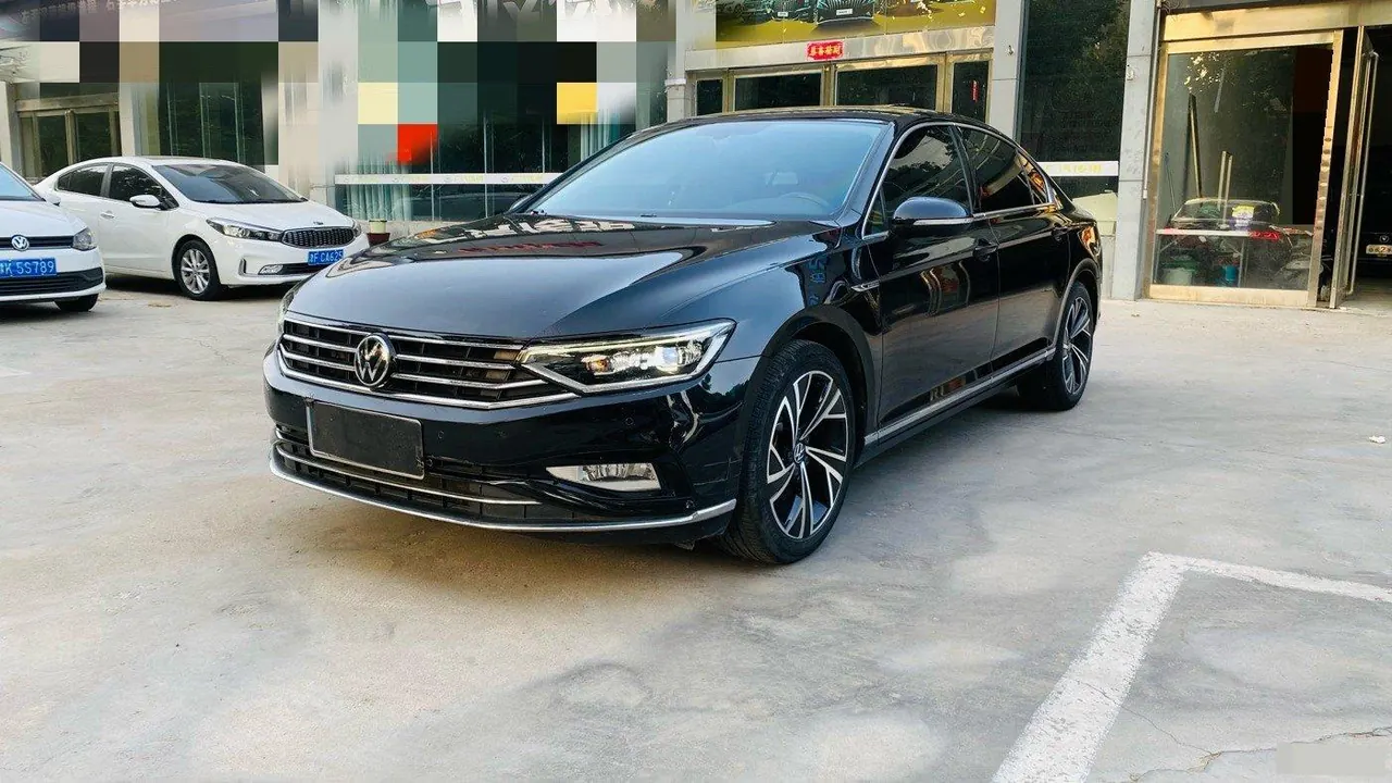 Volkswagen 2020 Magotan 2.0TSI 330TSI luxury automatic transmission - View 1