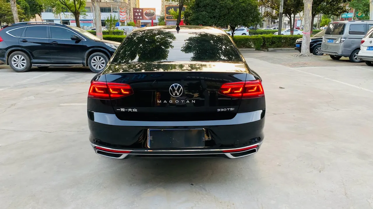 Volkswagen 2020 Magotan 2.0TSI 330TSI luxury automatic transmission 8