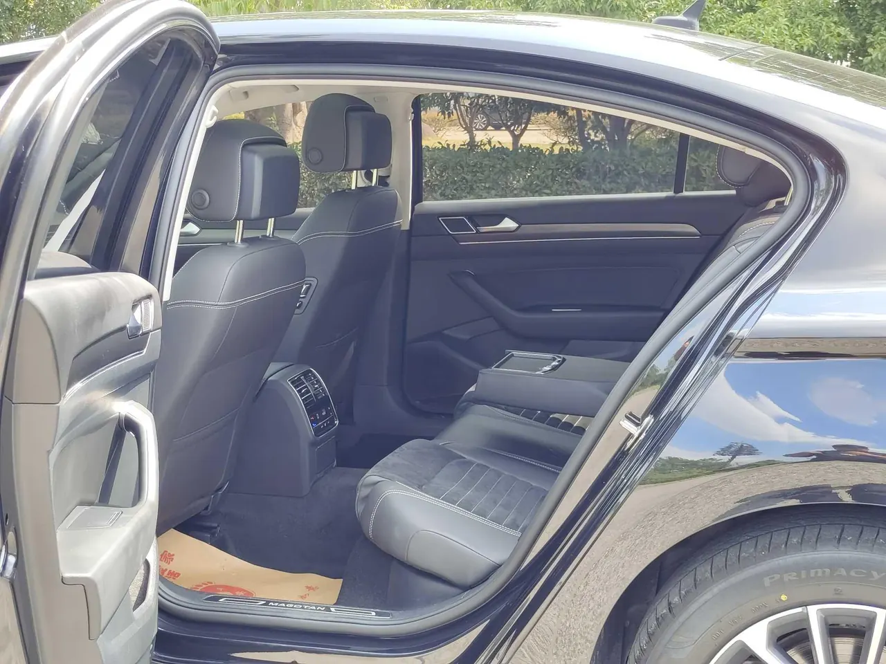 Volkswagen 2020 Magotan 2.0TSI 330TSI luxury automatic transmission 3