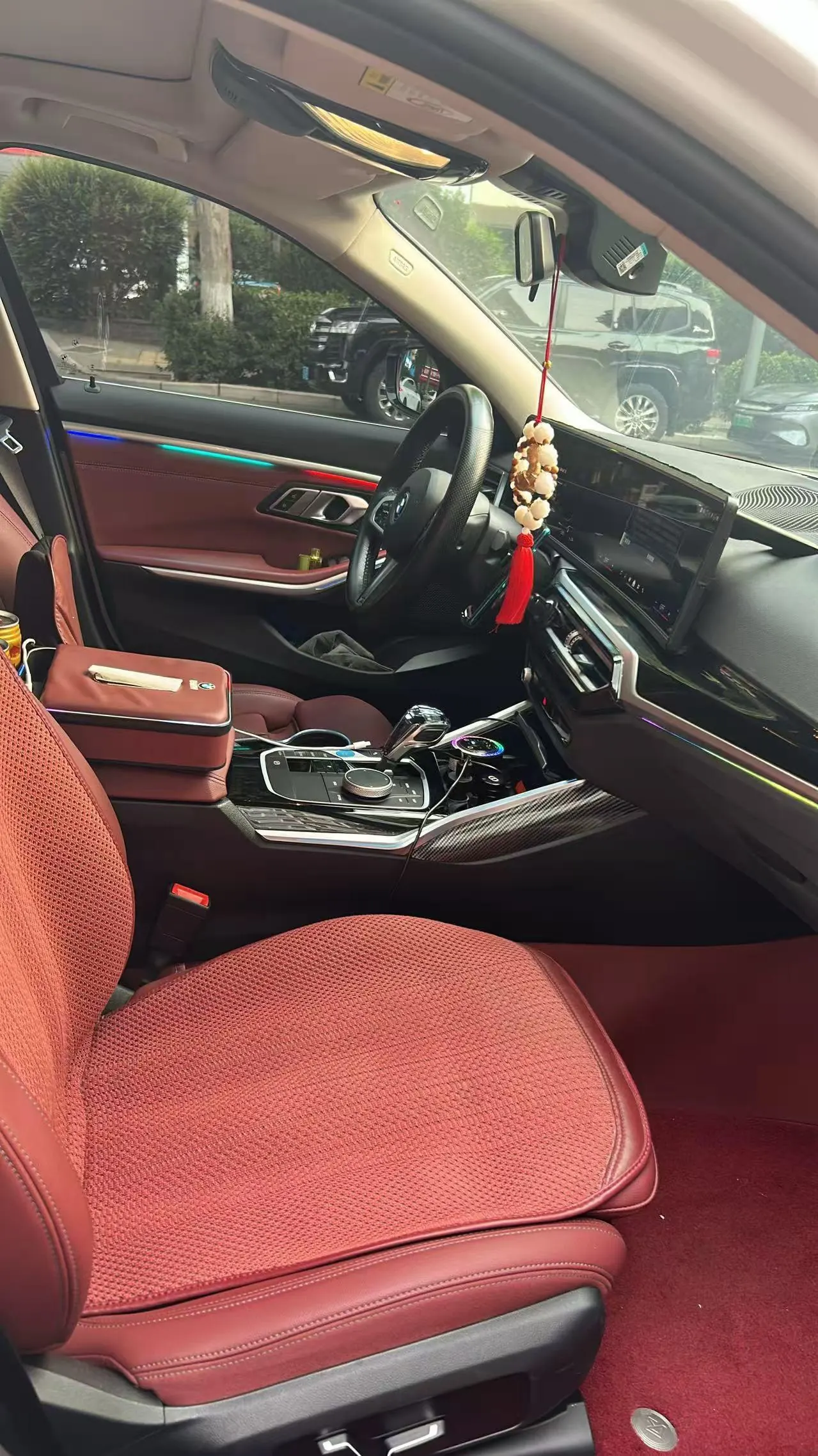 BMW 2024 i3 eDrive 35 L automatic gear 4