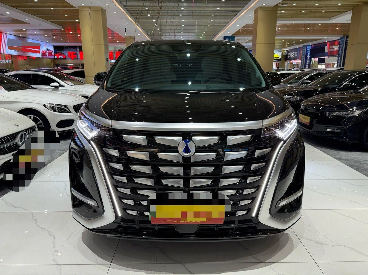 Denza 2024 Denza D9 DM-i 1.5T stepless 980 four-wheel drive flagship automatic gear 2
