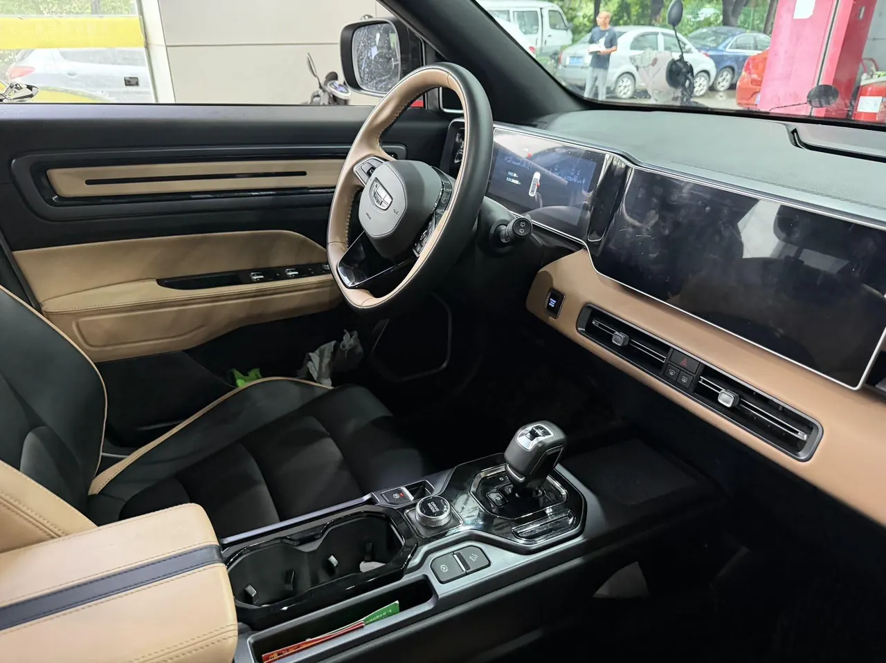 Geely 2023 icon 1.5TD chocolate alcohol version of automatic gear 5
