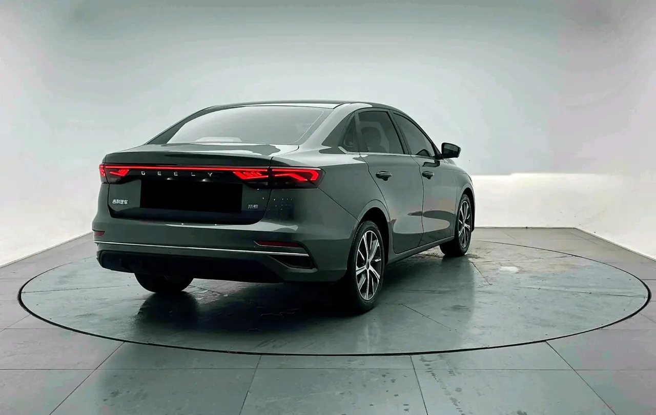 Geely 2022 Emgrand-sedan 1.5 stepless flagship automatic gear 2