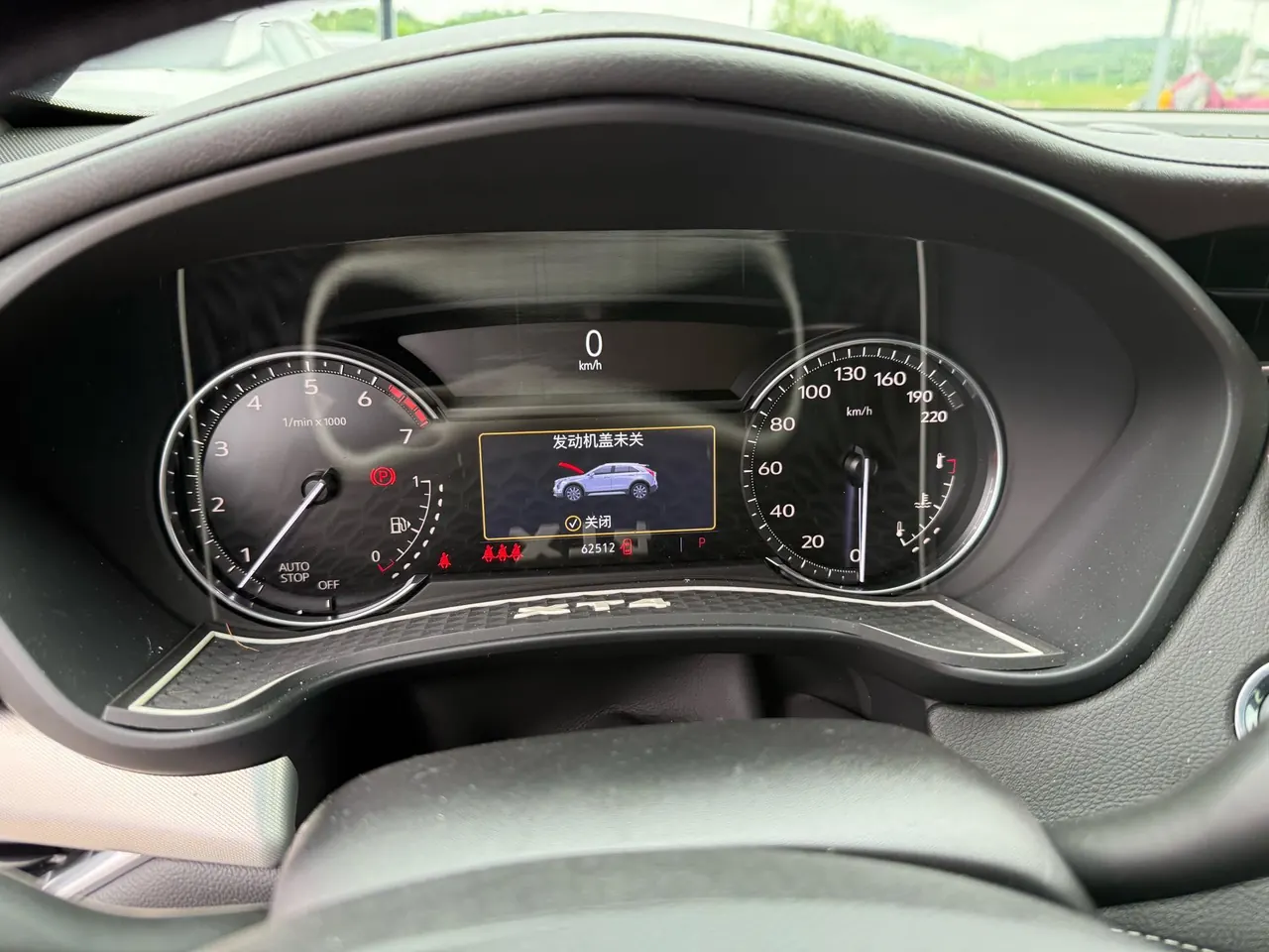 Cadillac 2021 XT4 2.0T 28T Two-Drive Leading Automatic Gear 6