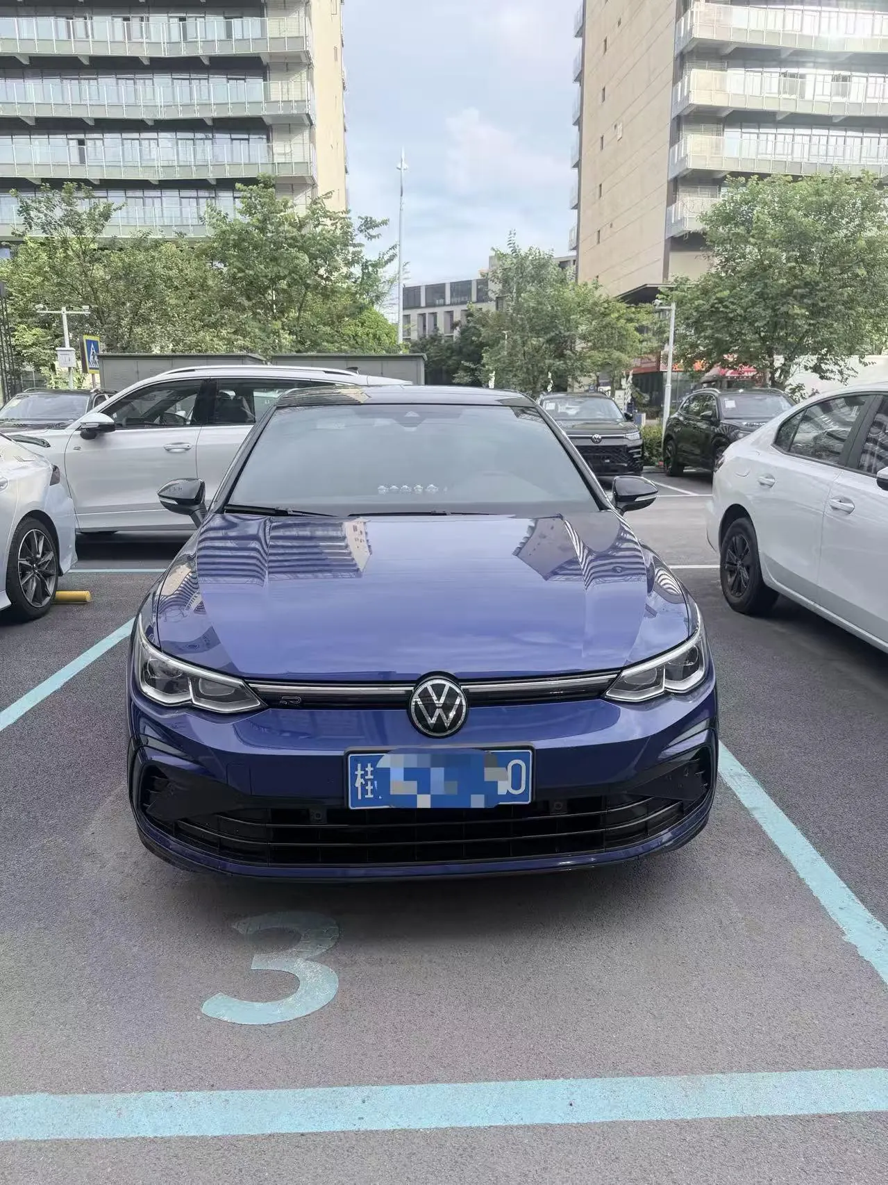 Volkswagen 2021 Golf 8 R-Line 1.4TSI 280TSI Automatic 3