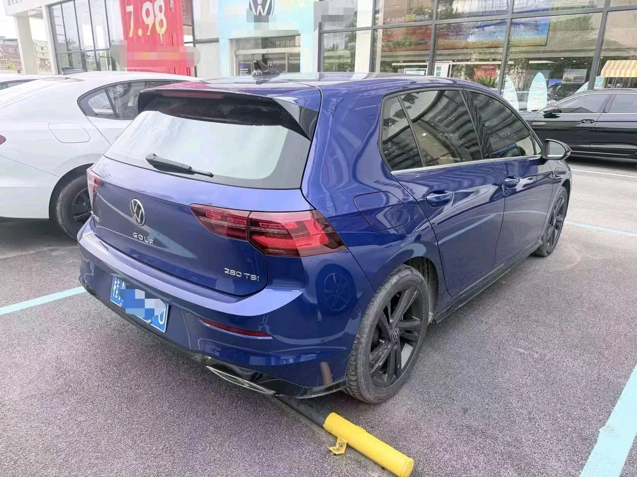 Volkswagen 2021 Golf 8 R-Line 1.4TSI 280TSI Automatic 5
