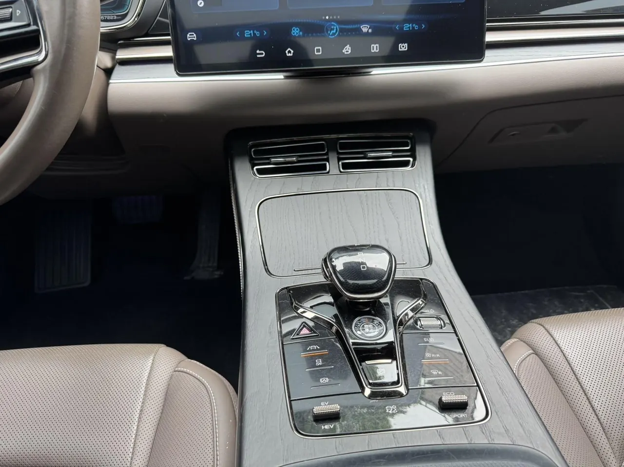 BYD 2020 Han DM 2.0T 4-wheel drive performance version noble automatic gear 13
