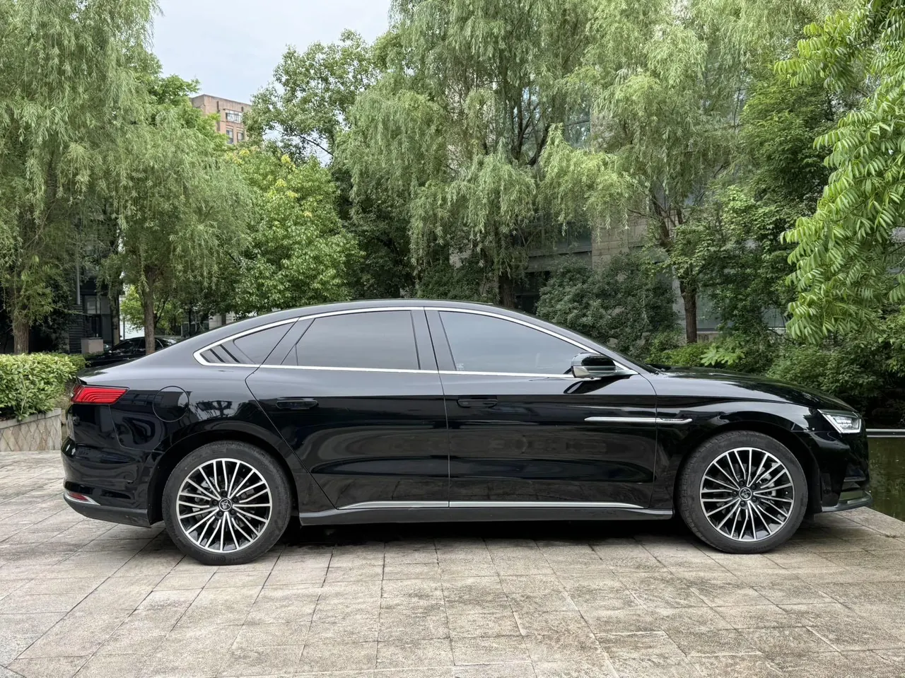 BYD 2020 Han DM 2.0T 4-wheel drive performance version noble automatic gear 8