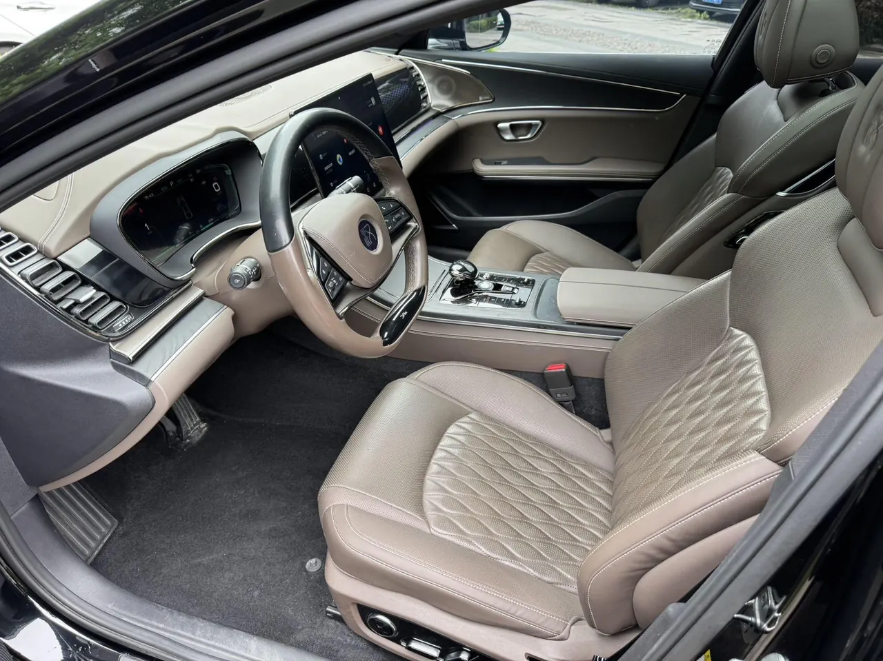 BYD 2020 Han DM 2.0T 4-wheel drive performance version noble automatic gear 9