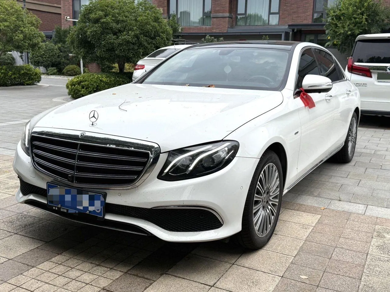 Mercedes Benz E Class 2020 E 300 L 2.0T Luxury Automatic Gear - View 1